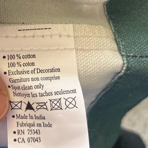 NWOT Beautiful large butterfly tote. Gorgeous colors! Nice and deep. India - Picture 4 of 9